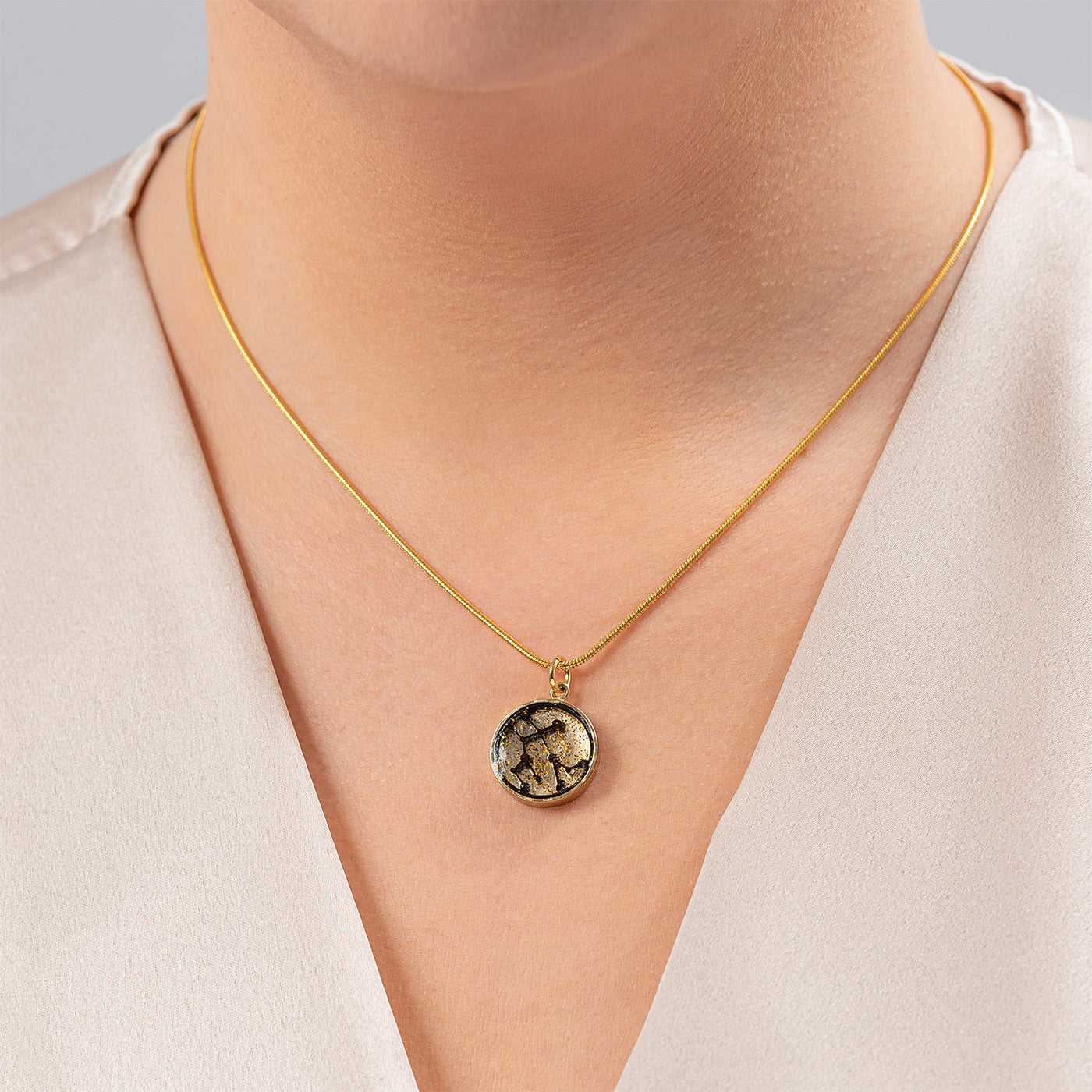 Leo Zodiac Sign Sustainable Necklace